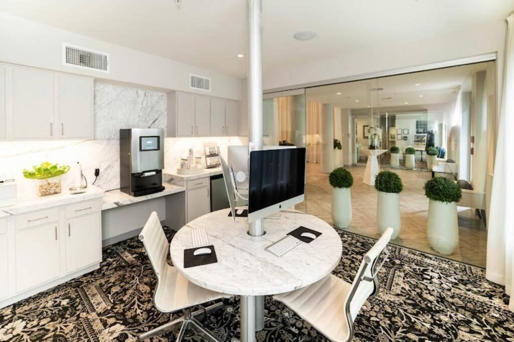 Chic Retreat-Walk To Nrg-Pool Apartment Houston Exterior foto