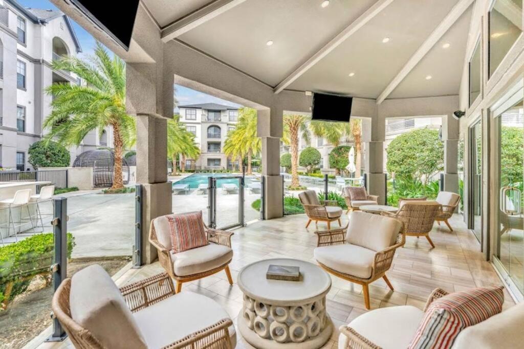 Chic Retreat-Walk To Nrg-Pool Apartment Houston Exterior foto
