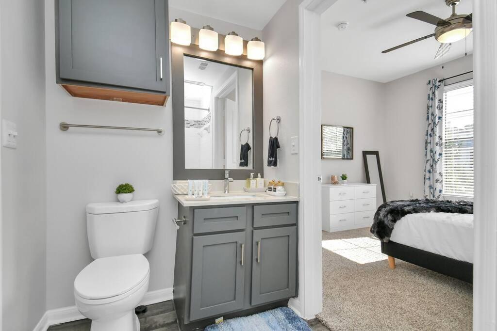 Chic Retreat-Walk To Nrg-Pool Apartment Houston Exterior foto